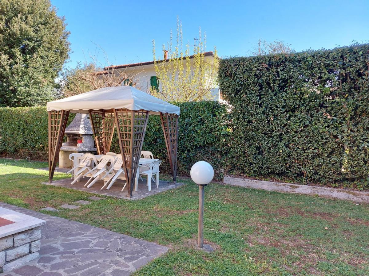 Villino Giuliana Villa Pietrasanta Luaran gambar