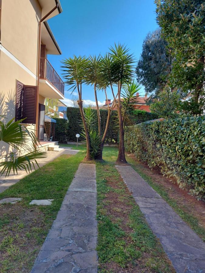 Villino Giuliana Villa Pietrasanta Luaran gambar